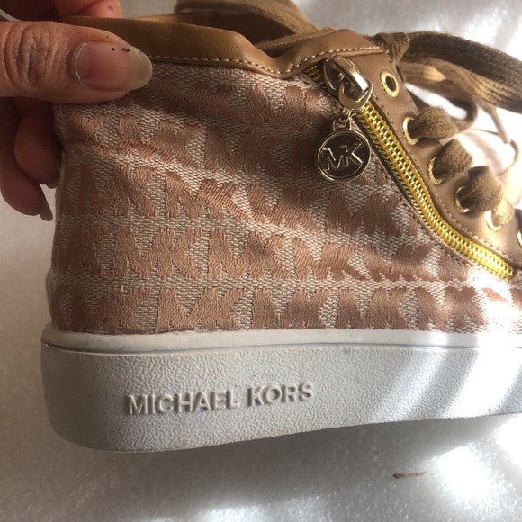Kids Michael Kors Vegan Sneakers - Size 1 - Picture 8 of 16